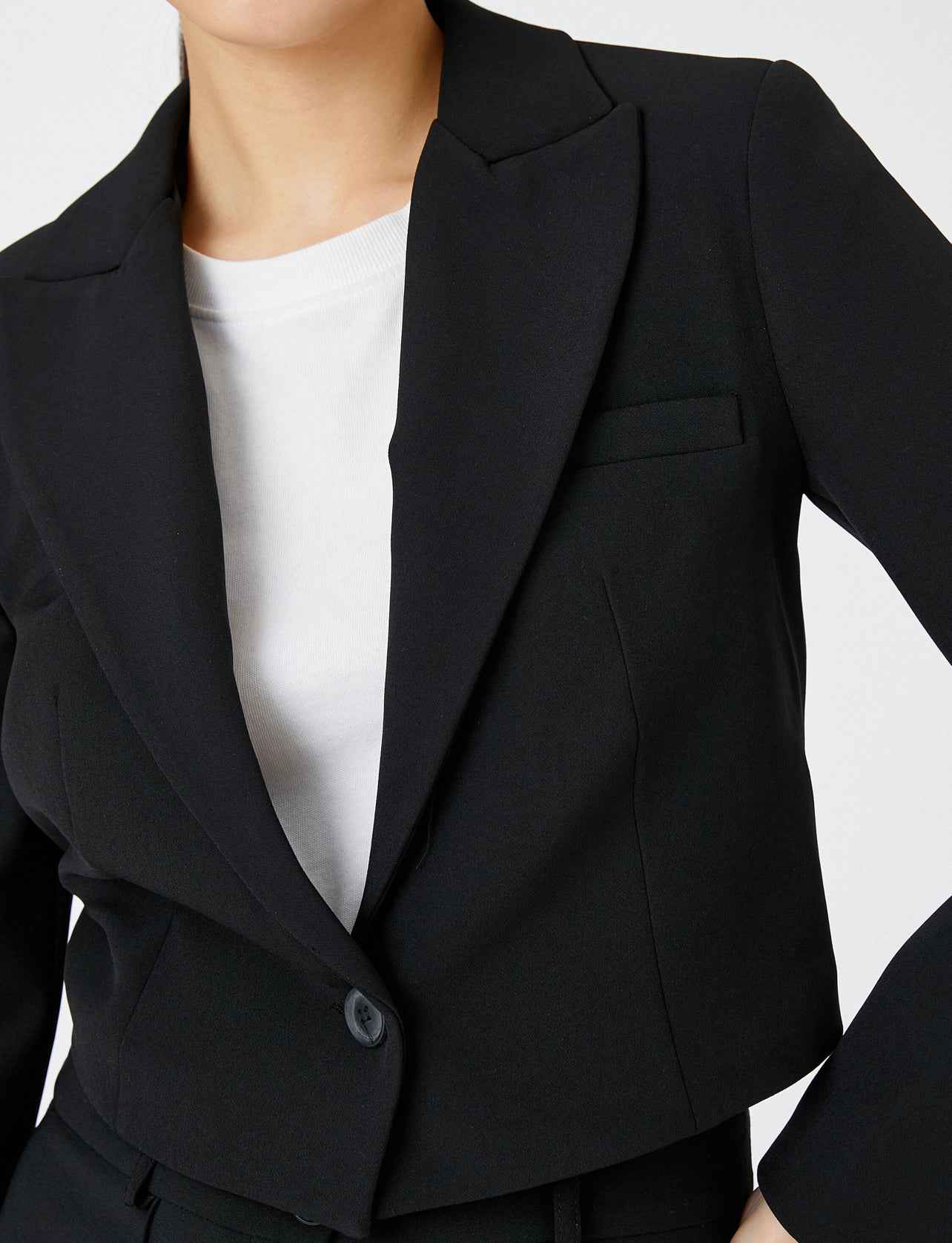 Cropped Black Blazer | Kochila Couture