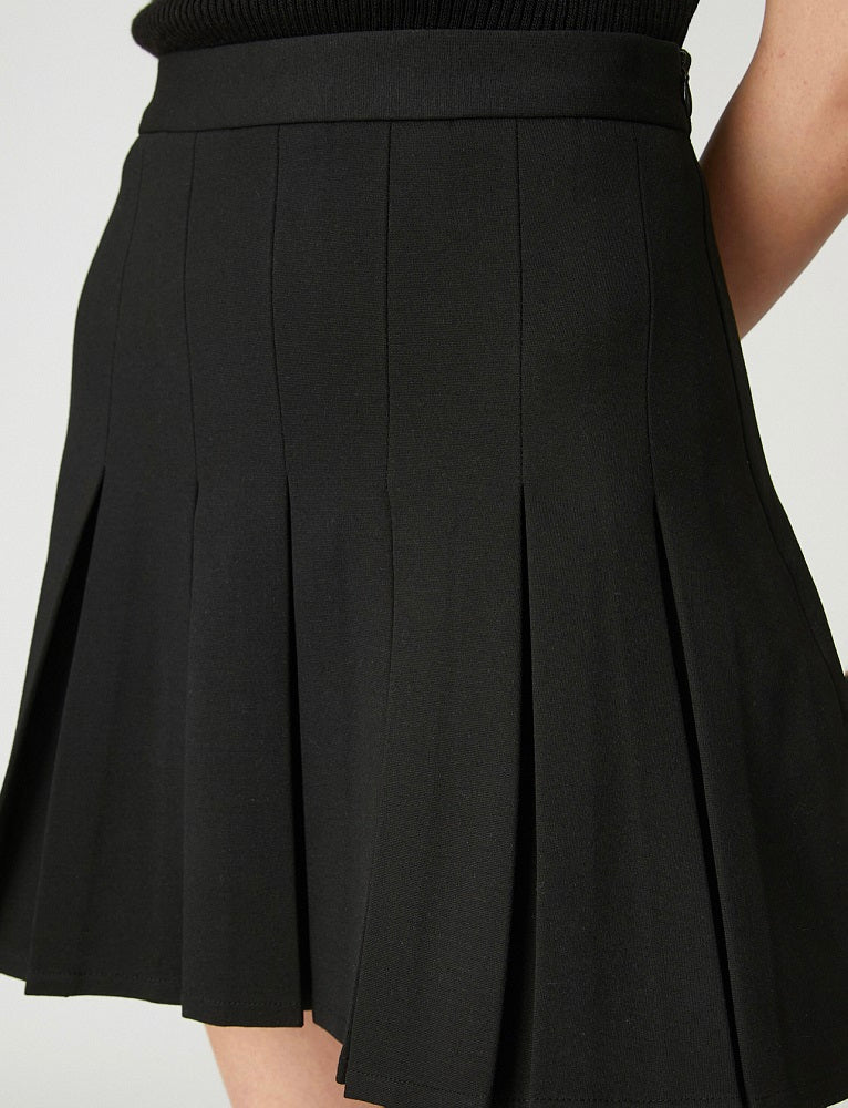 Atella Black Pleated Mini Skirt