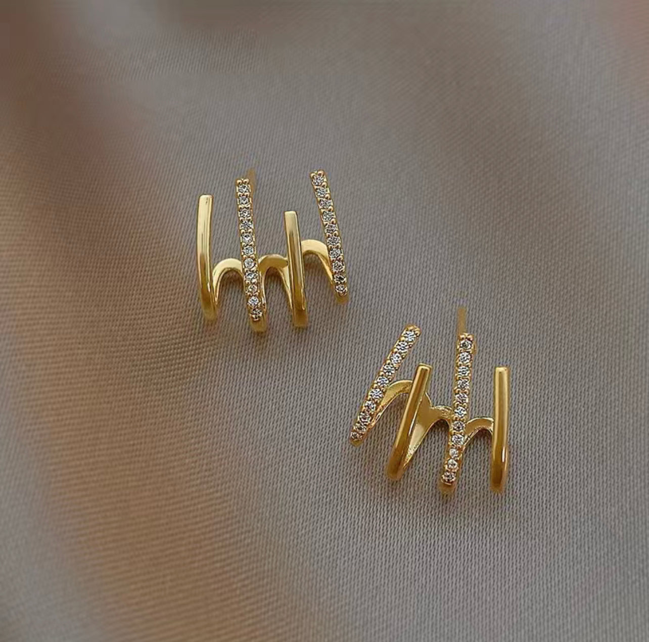 Kiko Gold Claw Earring