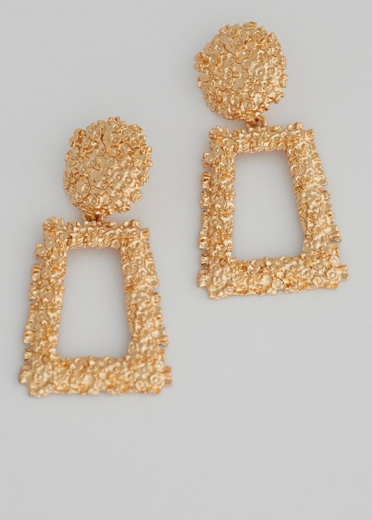 Valentina Gold Earring