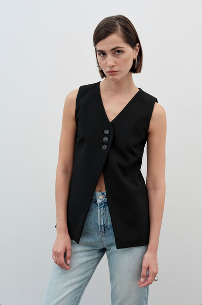 black-buttoned-V-neck-waistcoat-03-kochila-couture-formals-for-women