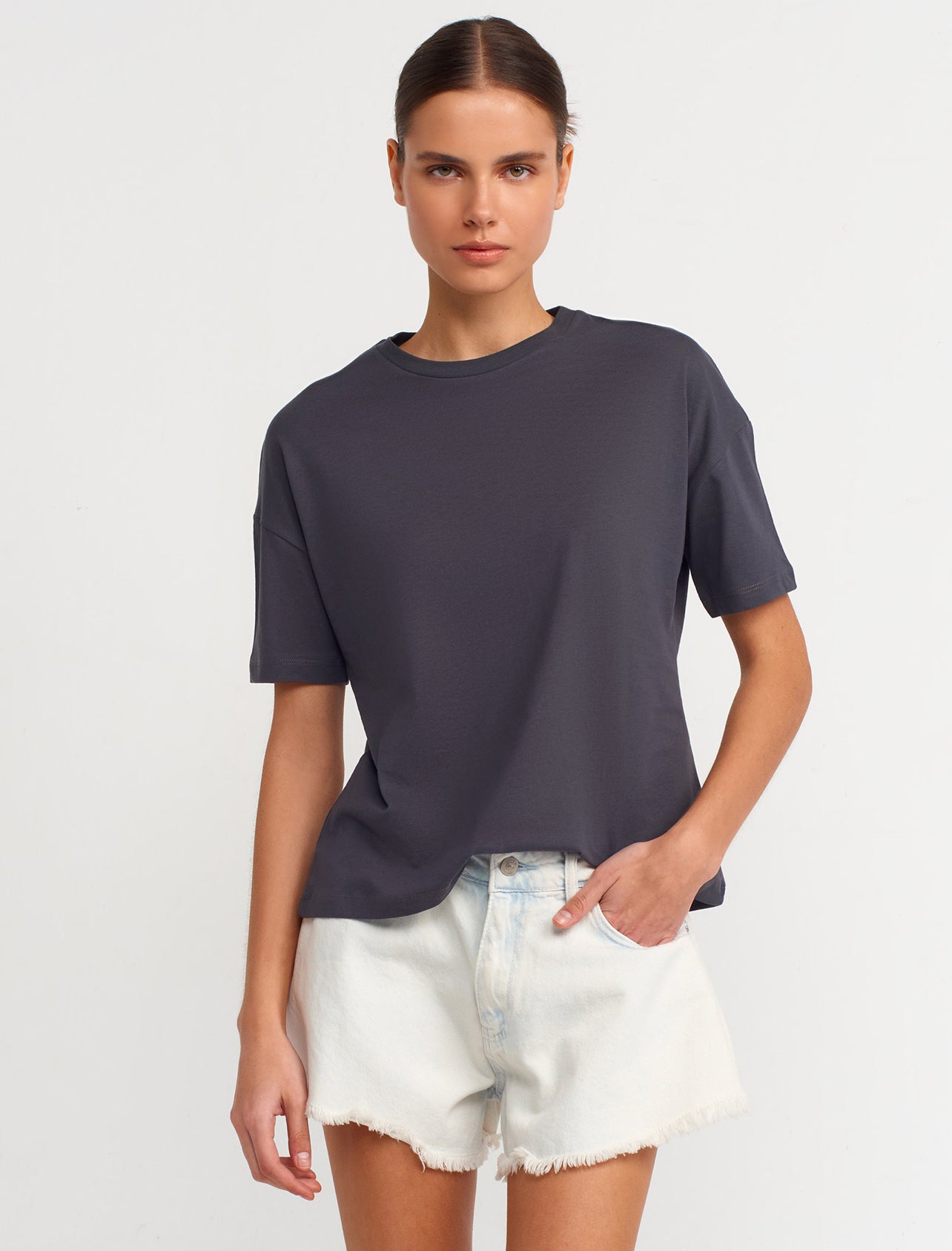 dark-grey-classic-cotton-tshirt