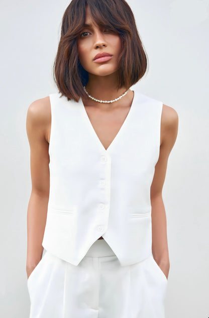 white-V-neck-suit-waistcoat-02-kochila-couture-formals-for-women