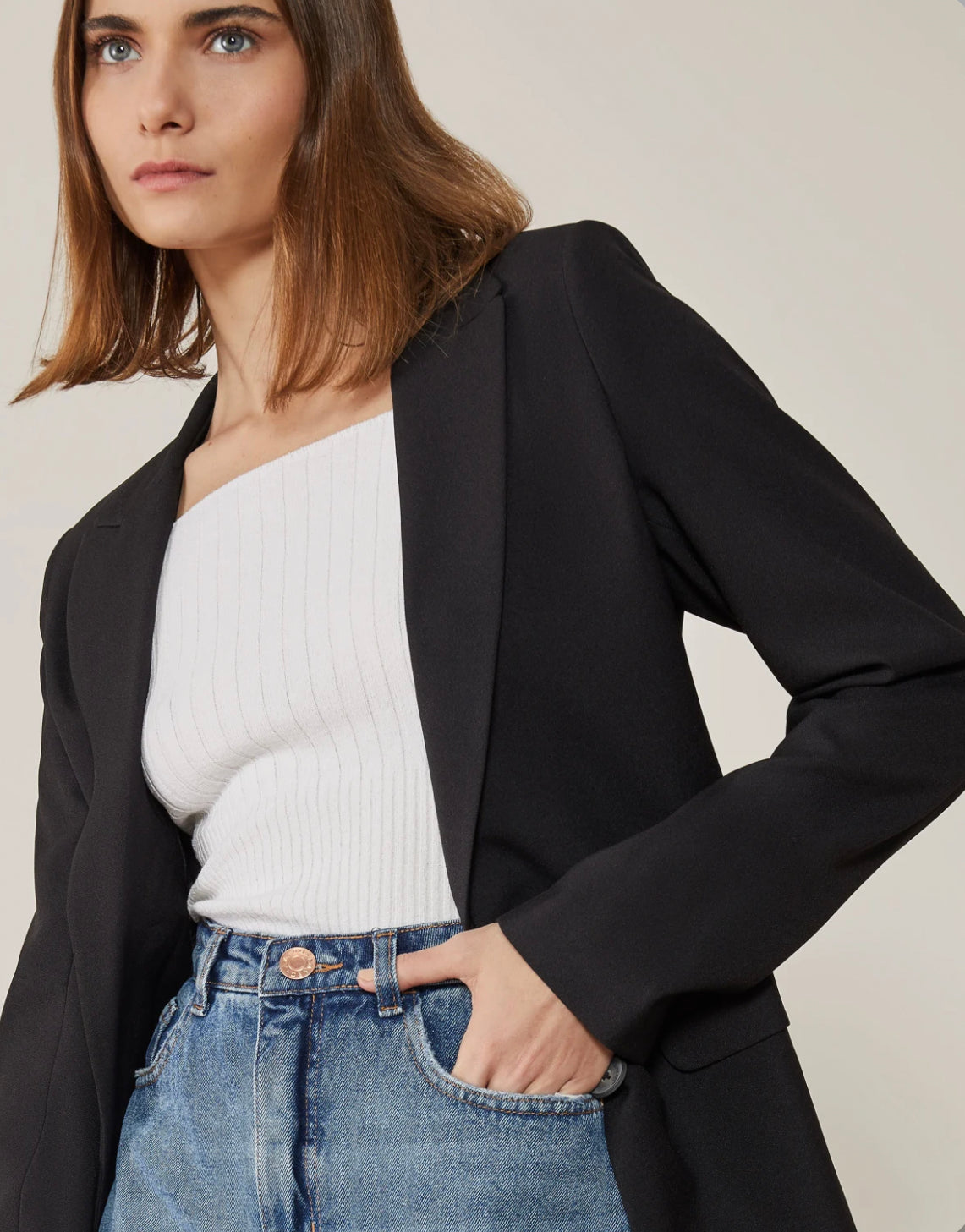 Black Single Buttoned Blazer