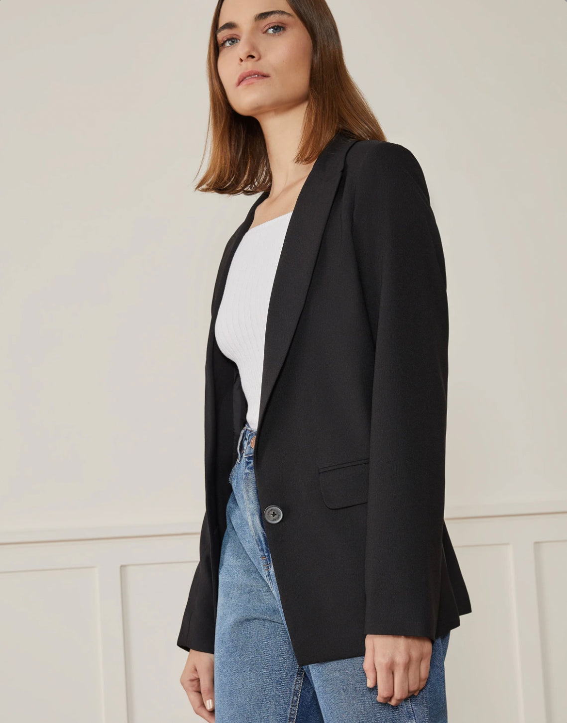 Black Single Buttoned Blazer